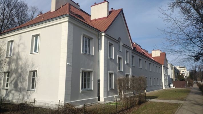 Dom przy ulicy Przybyszewskiego na Bielanach już po remoncie