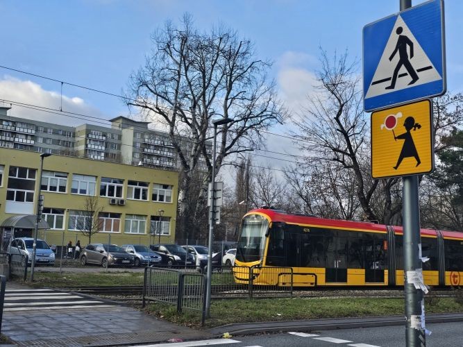 Będą światła na przejściu dla pieszych przez Rembielińską na Targówku