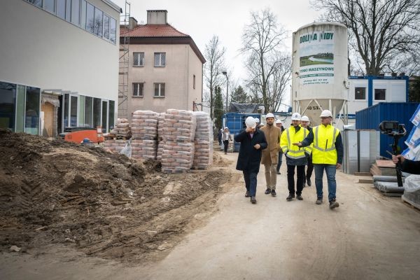 Przebudowa Szkoły Podstawowej nr 66 we Włochach